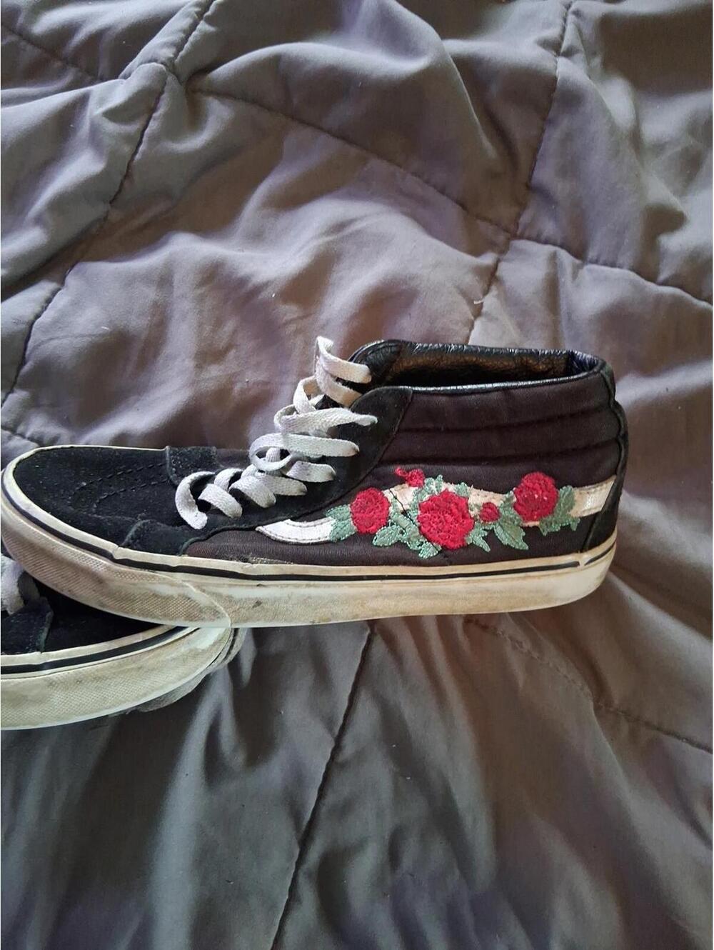 VANS Women's Size 8.5 Rose Suede Canvas Black White Hi Top Sneakers Skater Shoes